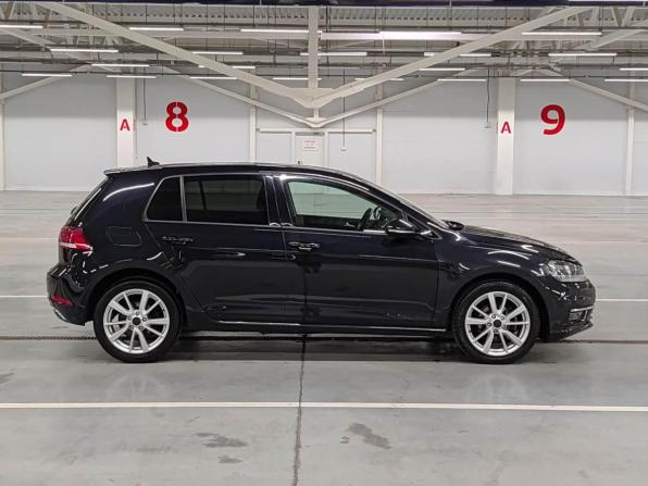 Volkswagen Golf VII Рестайлинг с пробегом 2020 года, цена 1 799 000 рублей, 95806 км, хэтчбек, Автокод Объявления