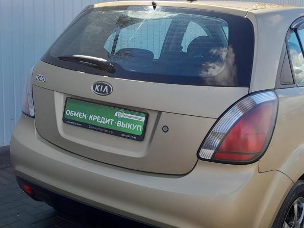 Kia Rio II Рестайлинг с пробегом 2010 года, цена 599 000 рублей, 208000 км, хэтчбек, Автокод Объявления