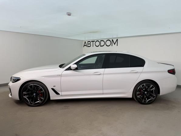 BMW 5 серии VII (G30/G31/G38) Рестайлинг с пробегом 2023 года, цена 7 130 000 рублей, 40500 км, седан, Автокод Объявления