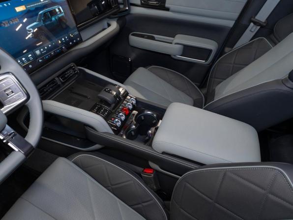 BYD FangChengBao Leopard 5 I с пробегом 2023 года, цена 5 250 000 рублей, 219 км, внедорожник, Автокод Объявления