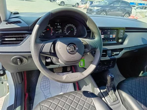 Skoda Rapid II с пробегом 2021 года, цена 1 529 995 рублей, 53490 км, лифтбек, Автокод Объявления