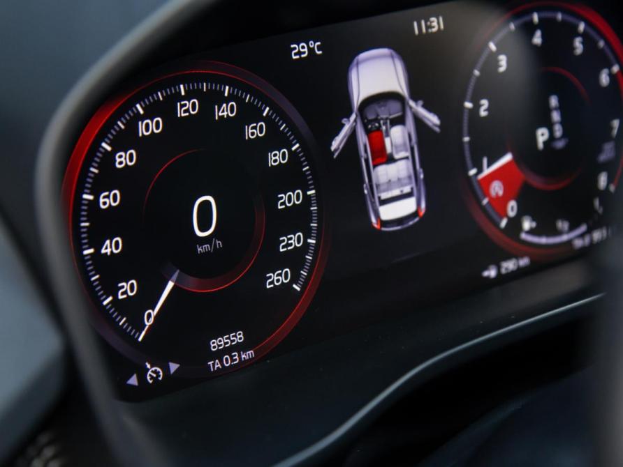 Volvo XC40 I Москва  - изображение 10