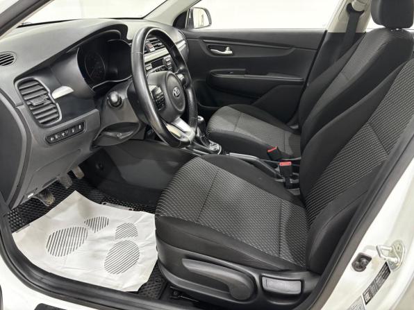 Kia Rio IV с пробегом 2017 года, цена 930 000 рублей, 202208 км, седан, Автокод Объявления