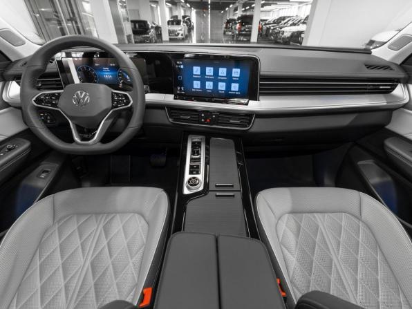 Volkswagen Tavendor I с пробегом 2026 года, цена 5 900 000 рублей, 50 км, внедорожник, Автокод Объявления