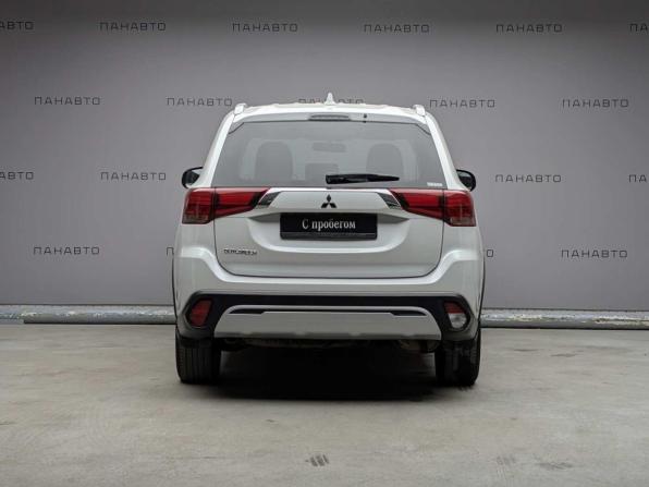 Mitsubishi Outlander III Рестайлинг 3 с пробегом 2020 года, цена 2 399 000 рублей, 91816 км, внедорожник, Автокод Объявления