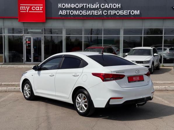 Hyundai Solaris II с пробегом 2018 года, цена 1 200 000 рублей, 126200 км, седан, Автокод Объявления