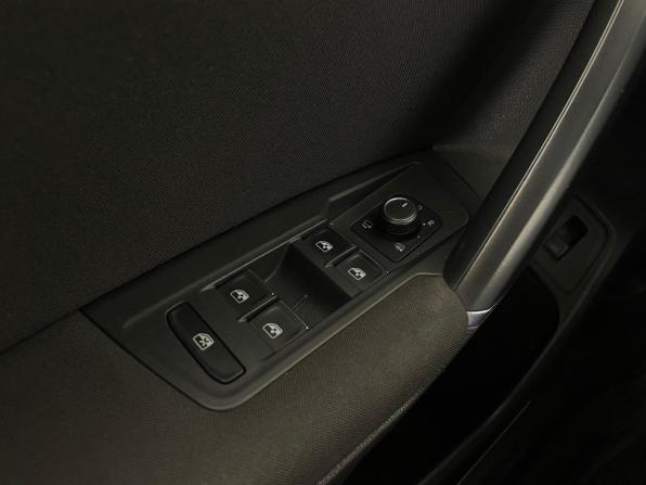 Volkswagen Tiguan II с пробегом 2018 года, цена 2 549 000 рублей, 149993 км, внедорожник, Автокод Объявления
