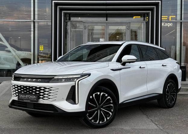 Exeed RX с пробегом 2023 года, цена 2 995 000 рублей, 42281 км, внедорожник, Автокод Объявления