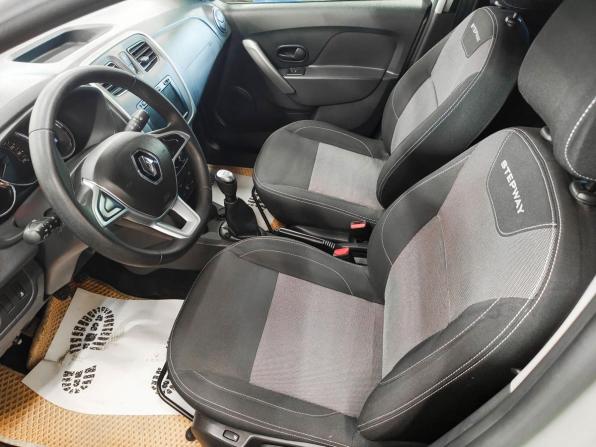 Renault Sandero II Рестайлинг с пробегом 2022 года, цена 1 070 000 рублей, 96086 км, хэтчбек, Автокод Объявления