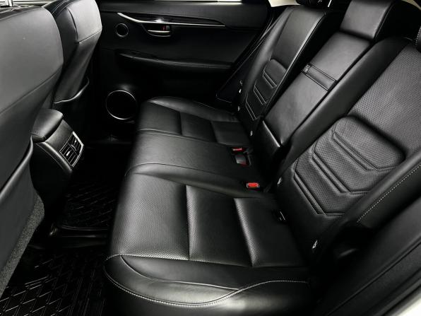 Lexus NX I с пробегом 2015 года, цена 2 490 000 рублей, 180000 км, внедорожник, Автокод Объявления