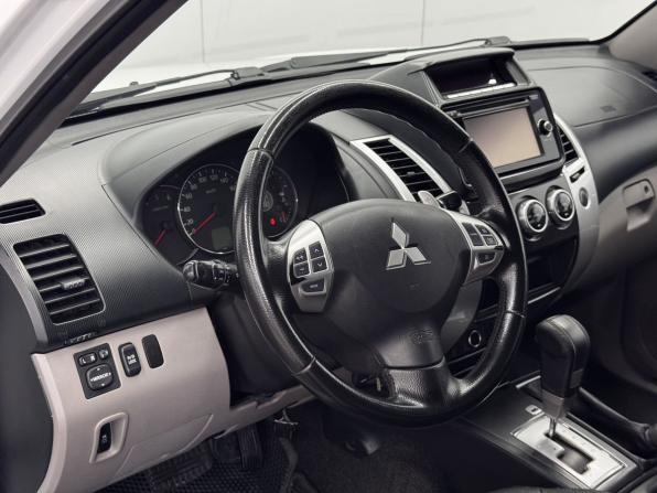 Mitsubishi Pajero Sport II Рестайлинг с пробегом 2015 года, цена 1 550 000 рублей, 360720 км, внедорожник, Автокод Объявления