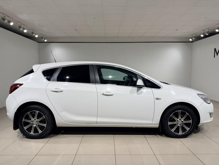 Opel Astra J Москва  - изображение 7