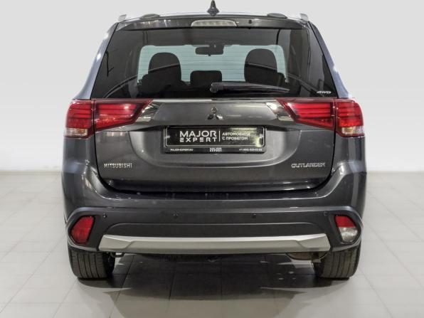 Mitsubishi Outlander III Рестайлинг 2 с пробегом 2018 года, цена 1 965 000 рублей, 136433 км, внедорожник, Автокод Объявления