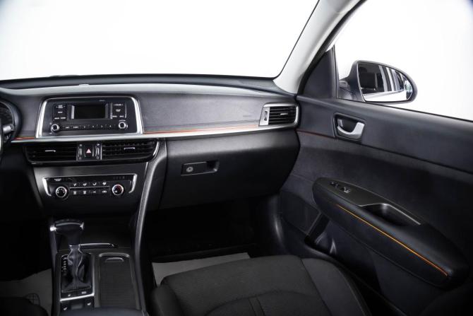 Kia Optima IV Рестайлинг с пробегом 2019 года, цена 1 299 000 рублей, 185000 км, седан, Автокод Объявления
