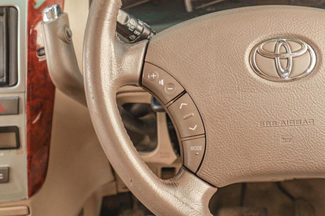 Toyota Ipsum II (M20) Рестайлинг с пробегом 2009 года, цена 1 059 000 рублей, 255000 км, компактвэн, Автокод Объявления