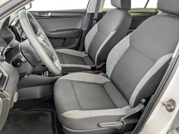 Skoda Rapid II с пробегом 2022 года, цена 1 690 000 рублей, 60030 км, лифтбек, Автокод Объявления