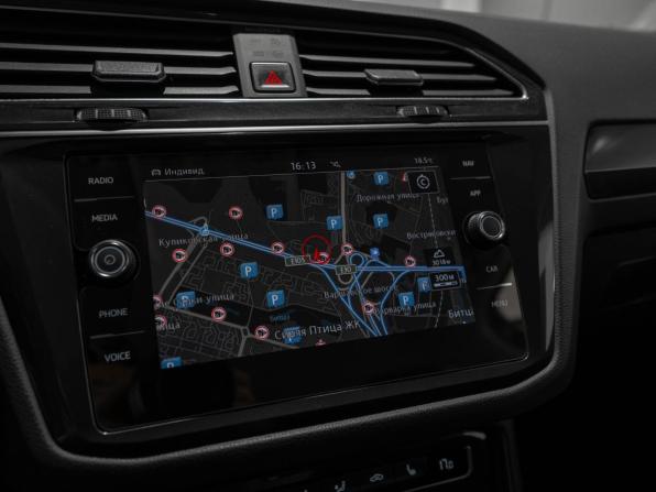 Volkswagen Tiguan II с пробегом 2017 года, цена 2 460 000 рублей, 134251 км, внедорожник, Автокод Объявления
