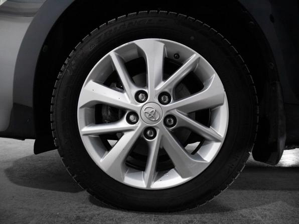 Toyota Corolla XI (E160 E170 E180) с пробегом 2013 года, цена 1 354 000 рублей, 155544 км, седан, Автокод Объявления