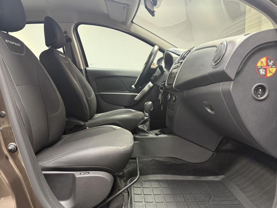 Renault Logan II Рестайлинг Тверь  - изображение 23