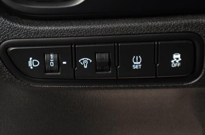 Kia Rio IV с пробегом 2019 года, цена 1 419 000 рублей, 156590 км, седан, Автокод Объявления