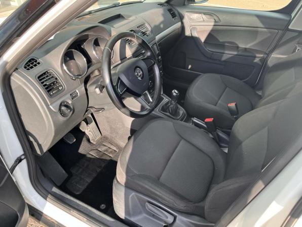 Skoda Yeti I Рестайлинг с пробегом 2017 года, цена 1 379 000 рублей, 73256 км, внедорожник, Автокод Объявления