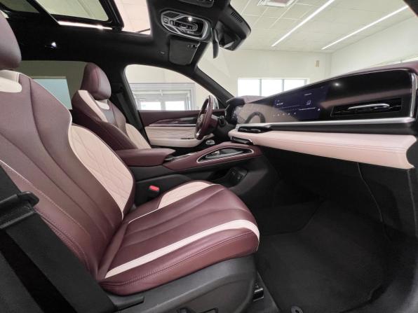 Geely Monjaro I с пробегом 2024 года, цена 3 490 000 рублей, 74047 км, внедорожник, Автокод Объявления