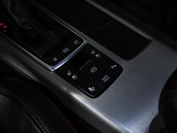 Kia Optima IV Рестайлинг с пробегом 2020 года, цена 2 099 585 рублей, 136761 км, седан, Автокод Объявления