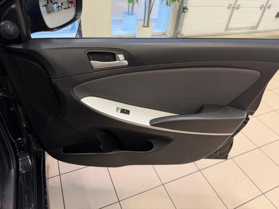 Hyundai Solaris I Волгоград  - изображение 16