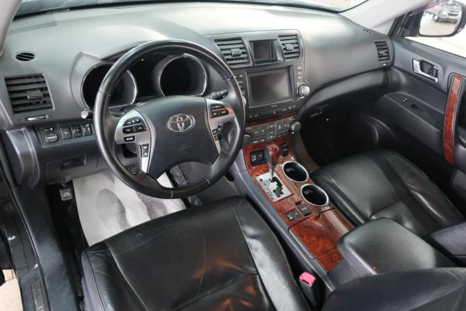 Toyota Highlander II (XU40) Рестайлинг с пробегом 2013 года, цена 2 449 000 рублей, 208724 км, внедорожник, Автокод Объявления