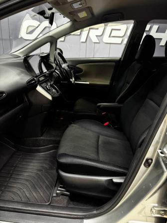 Toyota Wish II с пробегом 2010 года, цена 999 000 рублей, 200000 км, минивэн, Автокод Объявления