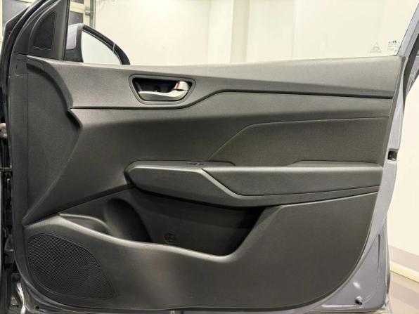 Hyundai Solaris II с пробегом 2018 года, цена 1 440 000 рублей, 110993 км, седан, Автокод Объявления