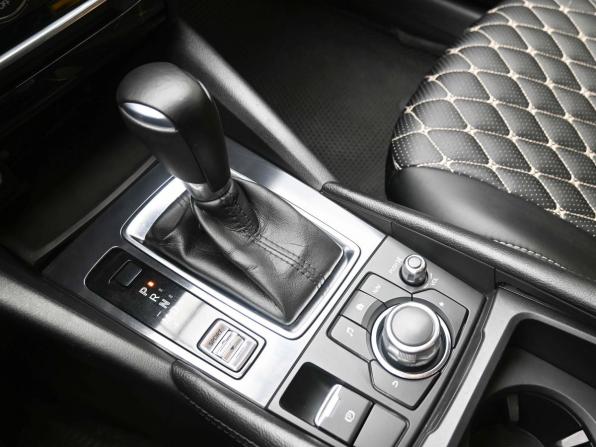 Mazda 6 III (GJ) Рестайлинг с пробегом 2016 года, цена 1 750 000 рублей, 124209 км, седан, Автокод Объявления