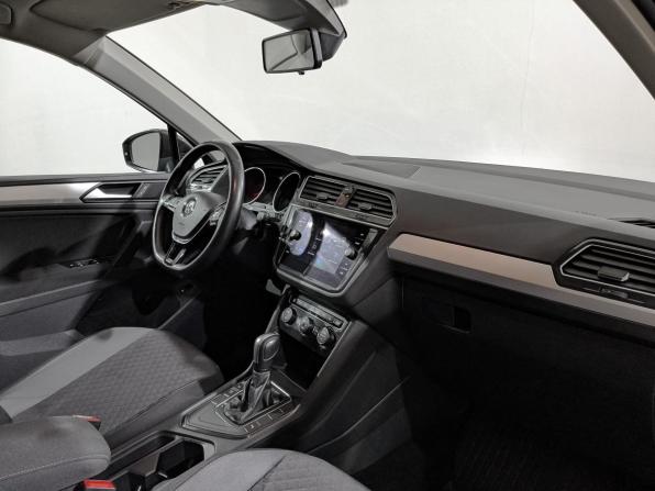 Volkswagen Tiguan II с пробегом 2019 года, цена 2 470 000 рублей, 70785 км, внедорожник, Автокод Объявления