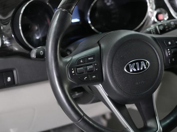 Kia Carnival III с пробегом 2019 года, цена 2 960 000 рублей, 46000 км, минивэн, Автокод Объявления