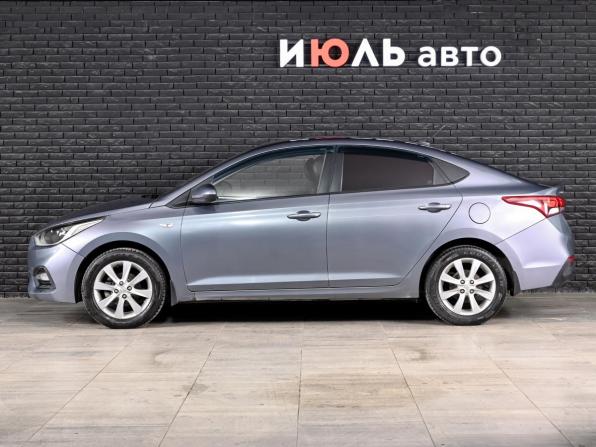 Hyundai Solaris II с пробегом 2018 года, цена 850 000 рублей, 223306 км, седан, Автокод Объявления
