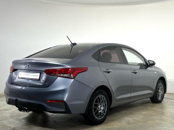 Hyundai Solaris II с пробегом 2017 года, цена 1 170 000 рублей, 120485 км, седан, Автокод Объявления