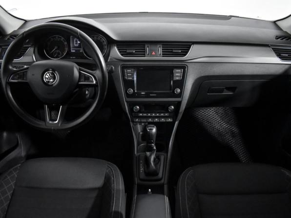 Skoda Rapid I Рестайлинг с пробегом 2017 года, цена 1 130 000 рублей, 104000 км, лифтбек, Автокод Объявления
