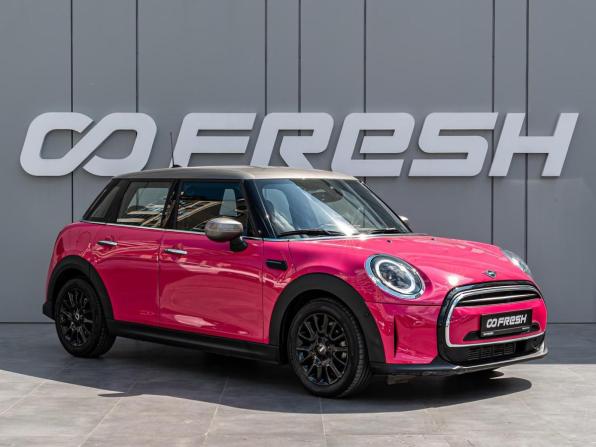 Mini Hatch III (F55/F56) Рестайлинг 2 с пробегом 2021 года, цена 2 795 000 рублей, 12126 км, хэтчбек, Автокод Объявления