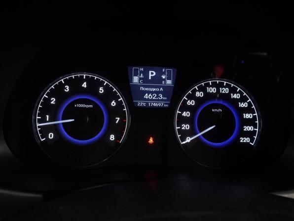 Hyundai Solaris I Рестайлинг с пробегом 2014 года, цена 999 000 рублей, 174697 км, хэтчбек, Автокод Объявления