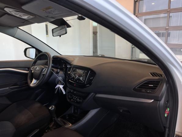 Lada (ВАЗ) Vesta I с пробегом 2019 года, цена 1 325 000 рублей, 58285 км, универсал, Автокод Объявления