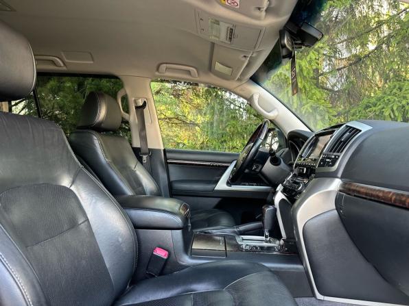 Toyota Land Cruiser 200 Series Рестайлинг 1 с пробегом 2013 года, цена 3 719 000 рублей, 209756 км, внедорожник, Автокод Объявления