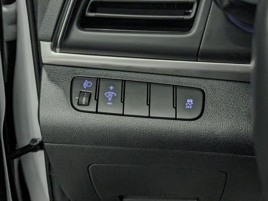 Hyundai Elantra VI (AD) Рестайлинг Москва  - изображение 26
