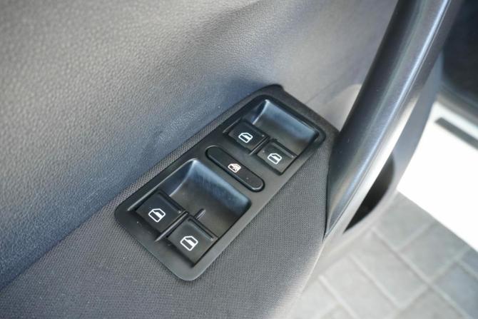 Volkswagen Polo V с пробегом 2012 года, цена 610 000 рублей, 251191 км, седан, Автокод Объявления