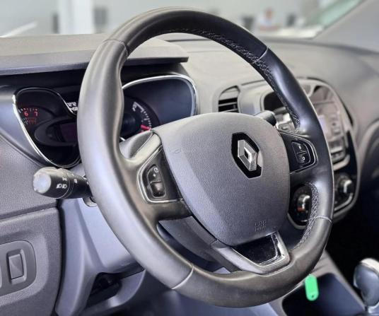 Renault Kaptur I с пробегом 2017 года, цена 1 379 000 рублей, 127200 км, внедорожник, Автокод Объявления
