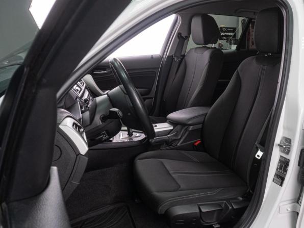BMW 1 серии II (F20/F21) Рестайлинг 2 с пробегом 2017 года, цена 2 089 000 рублей, 89448 км, хэтчбек, Автокод Объявления