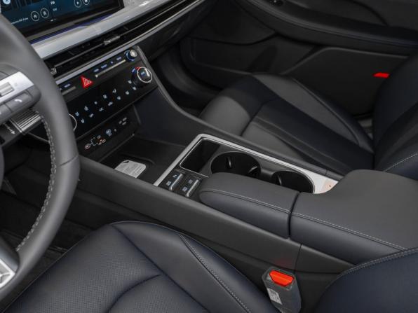 Hyundai Sonata VIII (DN8) Рестайлинг с пробегом 2026 года, цена 4 900 000 рублей, 10 км, седан, Автокод Объявления