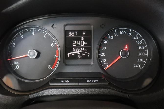 Volkswagen Polo V Рестайлинг с пробегом 2016 года, цена 999 000 рублей, 92000 км, седан, Автокод Объявления