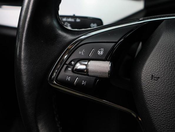 Skoda Rapid II с пробегом 2022 года, цена 1 650 000 рублей, 108062 км, лифтбек, Автокод Объявления