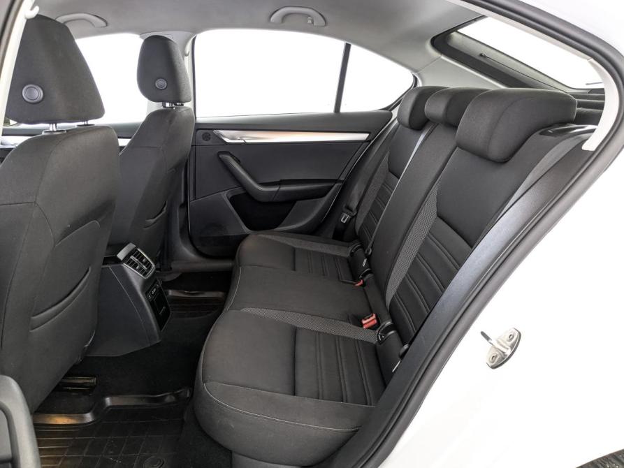 Skoda Octavia III (A7) Рестайлинг Москва  - изображение 18