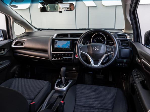 Honda Fit III Рестайлинг с пробегом 2019 года, цена 1 290 000 рублей, 95632 км, хэтчбек, Автокод Объявления